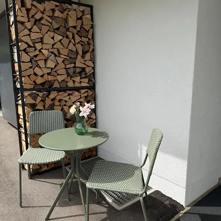 Lavida Spark Alpenstudio, Hike & Bike Free Parking Blumenstein